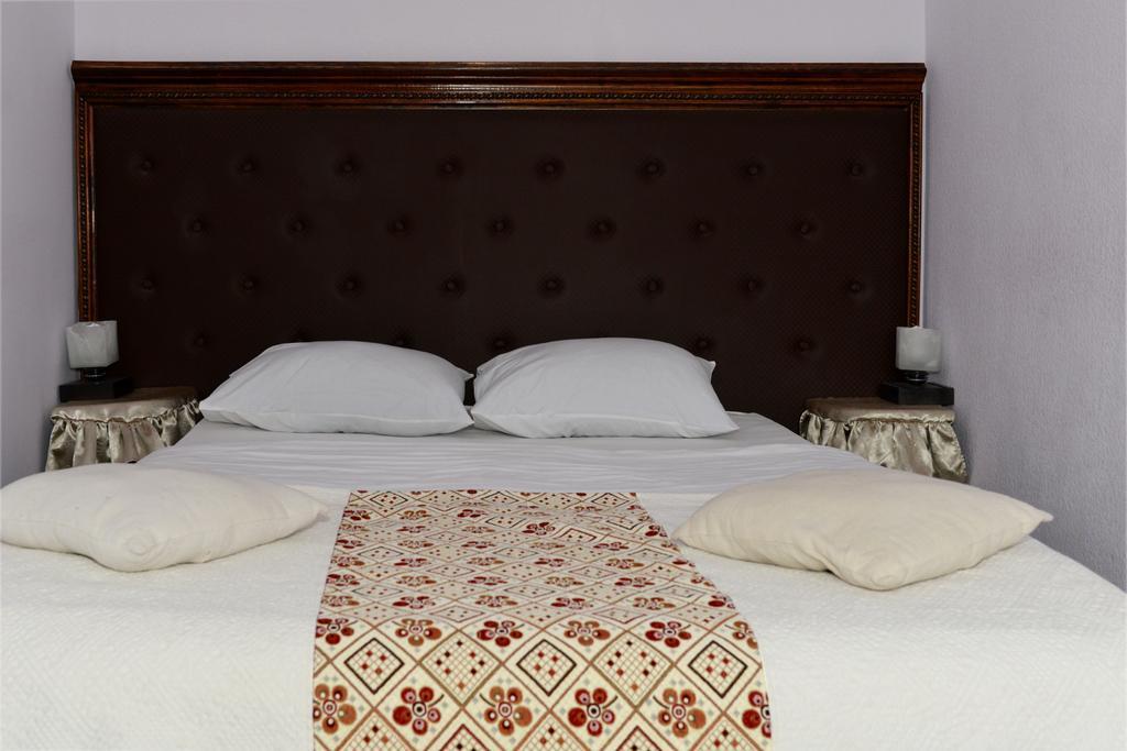 Apart Hall Hotel Kyiv Room photo